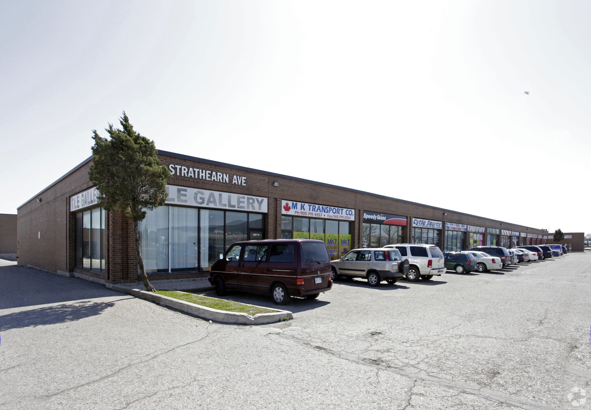 22 Strathearn Ave, Brampton, ON L6T 4S9