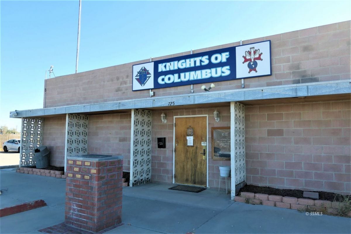 725 W Ridgecrest Blvd, Ridgecrest, CA for sale Building Photo- Image 1 of 1