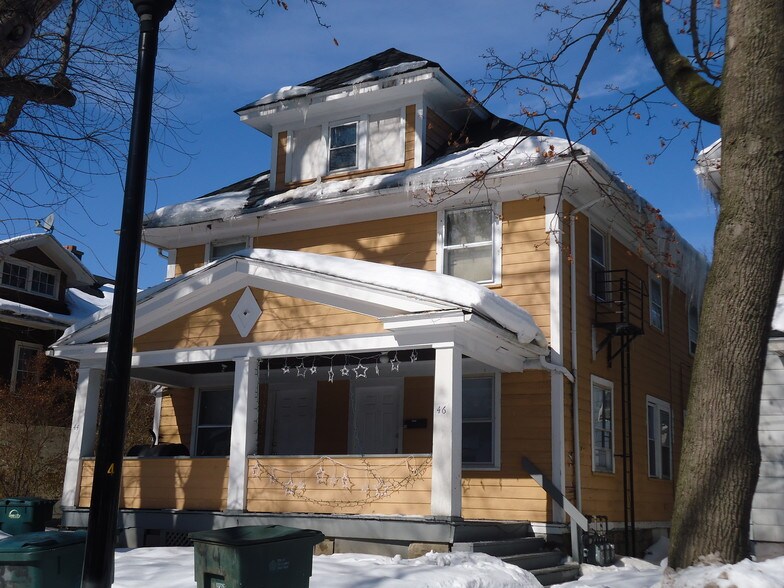 44 Carthage St, Rochester, NY 14621