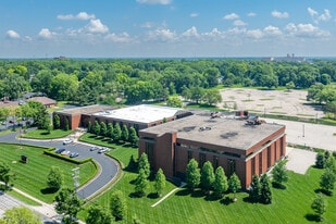 6700 N High St, Worthington OH - Office Space