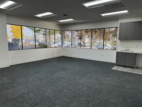 5500 Ming Ave, Bakersfield, CA for lease Interior Photo- Image 1 of 5