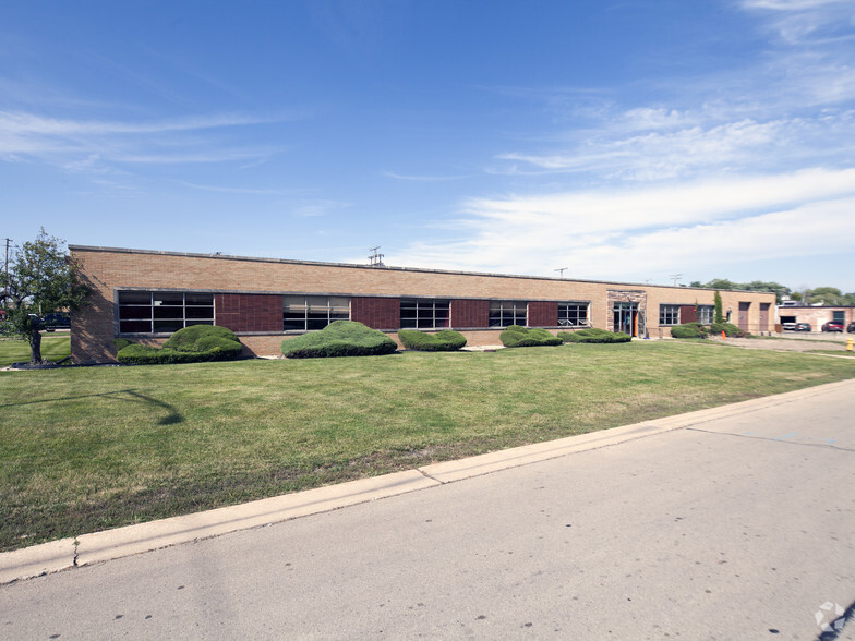 520 W Interstate Rd, Addison, IL for sale - Building Photo - Image 2 of 23