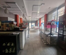 Retail in Barcelona, Barcelona for lease Interior Photo- Image 1 of 7