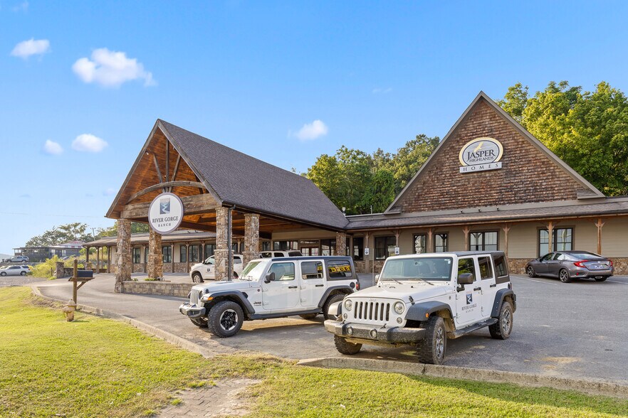 104 Battle Creek, South Pittsburg, TN 37380 Jasper Highlands Sales