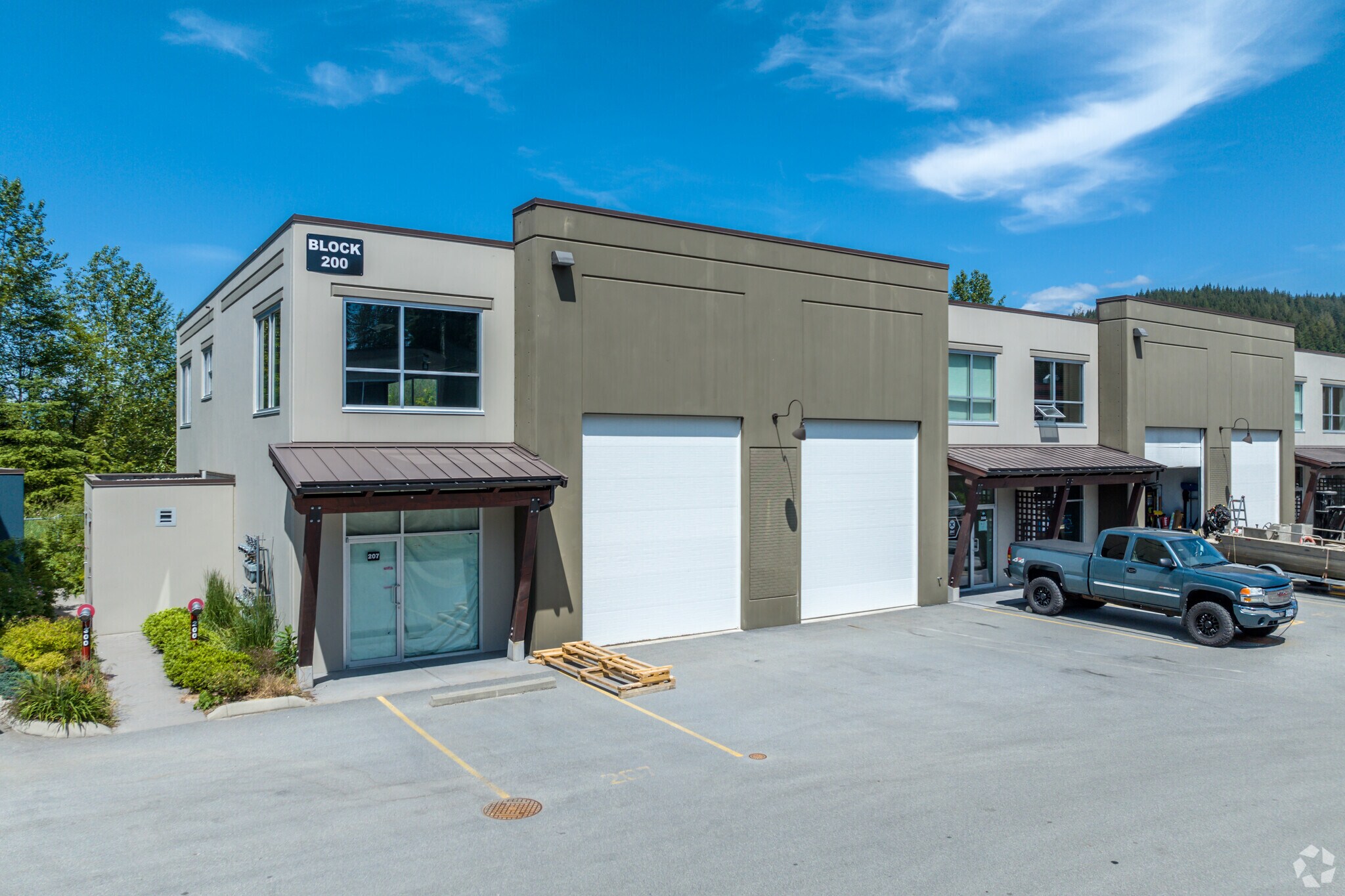 12835 Lilley Dr, Maple Ridge, BC for lease Primary Photo- Image 1 of 7