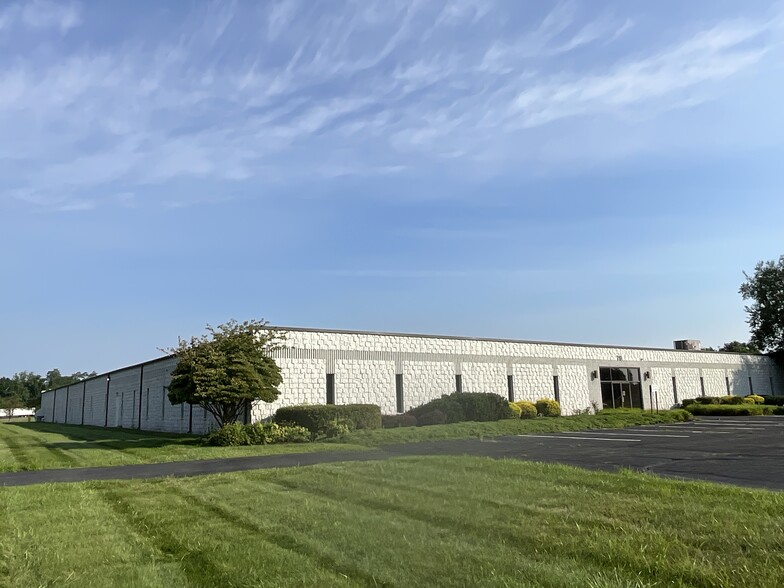 79 Gen Creighton W Abrams Dr, Agawam, MA for lease - Building Photo - Image 1 of 1