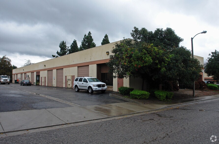 15500 W Telegraph Rd, Santa Paula, CA for sale - Primary Photo - Image 1 of 1