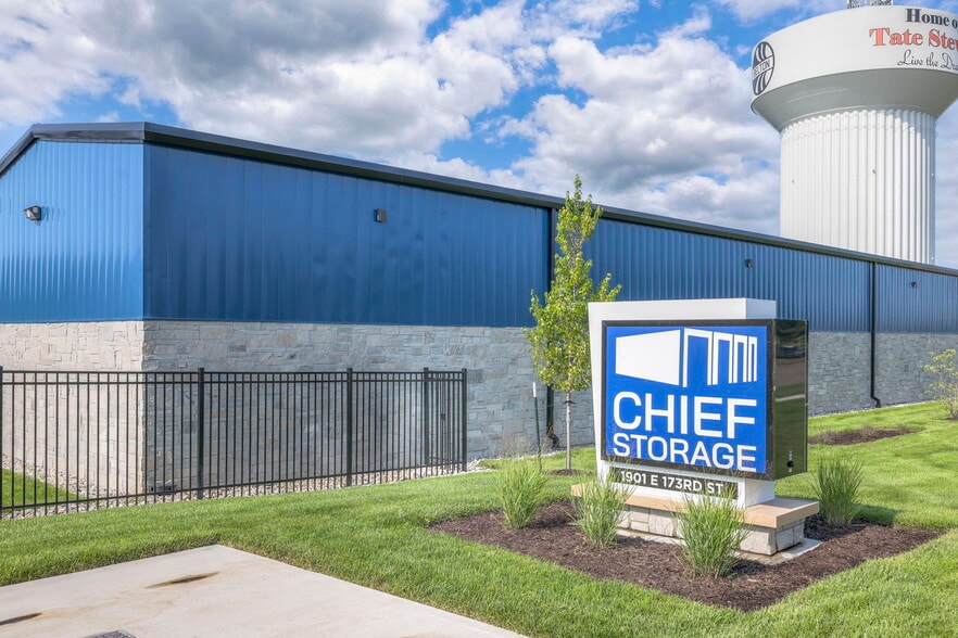 1901 E 173rd St, Belton, MO for lease - Primary Photo - Image 1 of 7