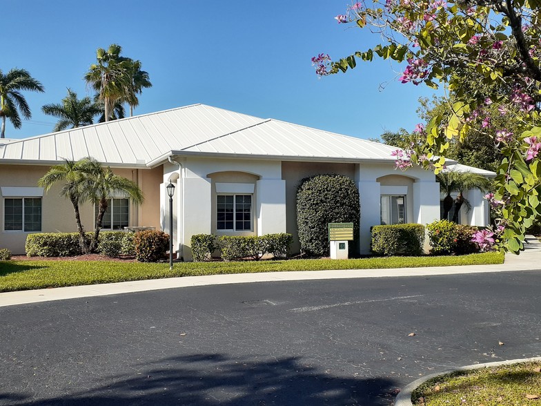 12651 Mcgregor Blvd, Fort Myers, FL for lease - Building Photo - Image 3 of 4