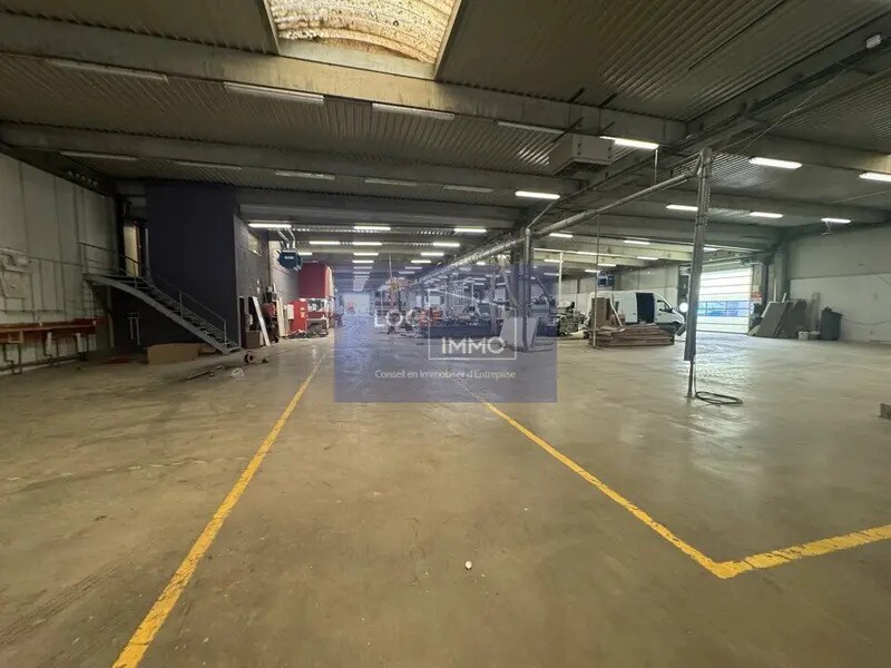 Industrial in Mérignac for lease Interior Photo- Image 1 of 12