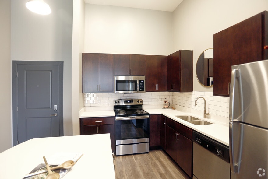 8800 North St, Fishers, IN for lease - Interior Photo - Image 3 of 53