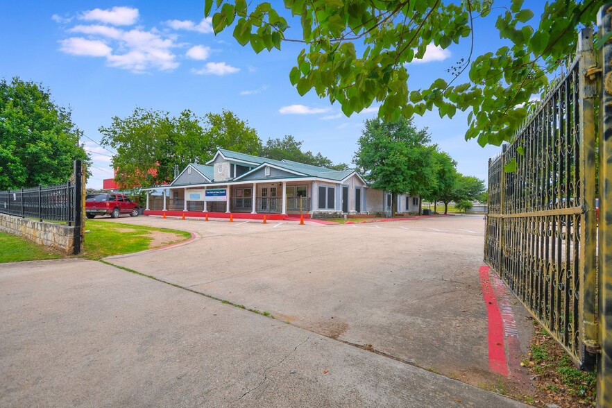 1707 Fortview Rd, Austin, TX for sale - Building Photo - Image 3 of 16