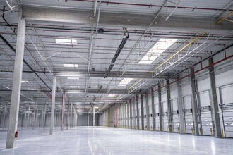  for lease Building Photo- Image 1 of 1