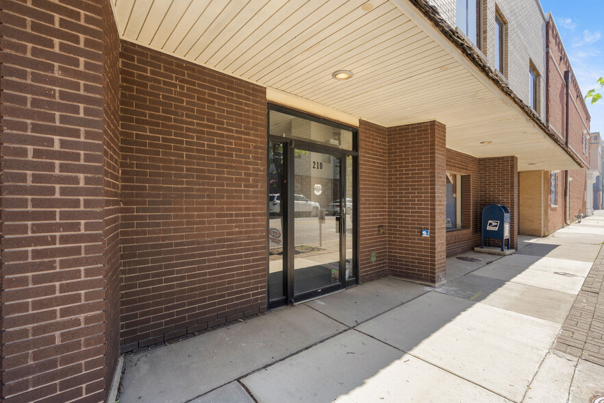 210 W Walnut St, Kokomo, IN for lease - Building Photo - Image 2 of 10