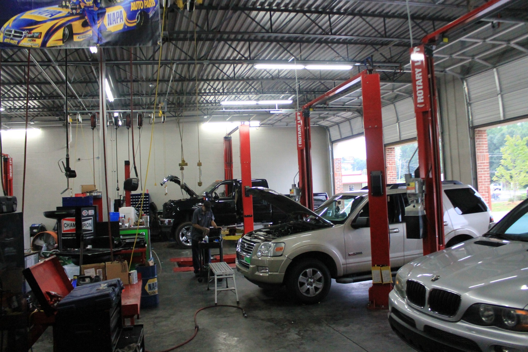 2800 Browns Bridge Rd, Gainesville, GA 30504 Business & Property