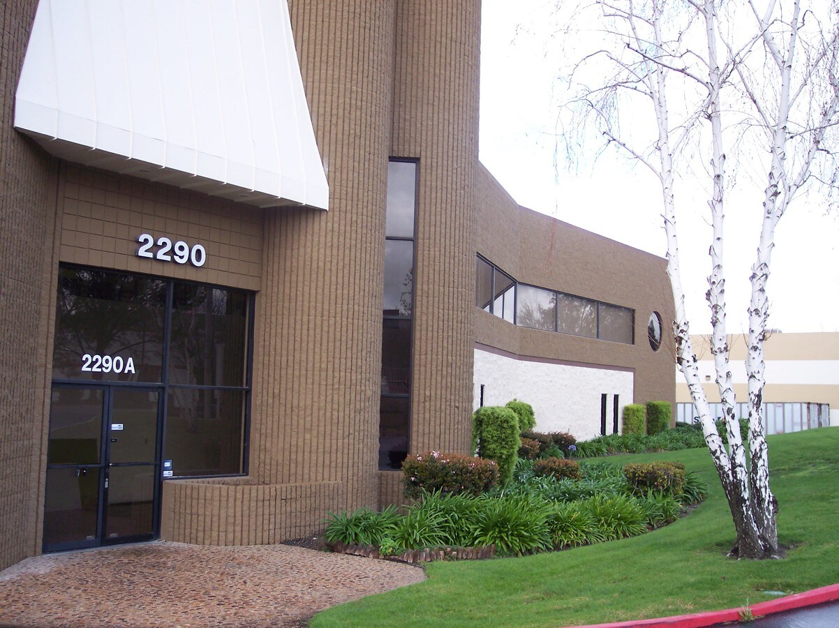 2290 Agate Ct Simi Valley CA 93065 LoopNet 2290 Agate Ct Simi Valley CA 93065 LoopNet