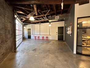 325 S Main St, Pittsburgh, PA for lease Interior Photo- Image 2 of 15