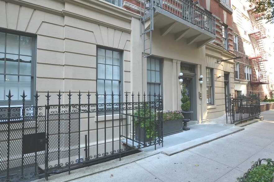 15 West 12th Street New York Ny 82-84 W 12th St, New York, NY 10011 - Multifamily for Sale | LoopNet