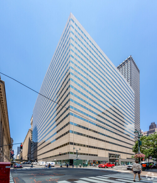 237 Park Ave, New York, NY for lease - Building Photo - Image 1 of 5