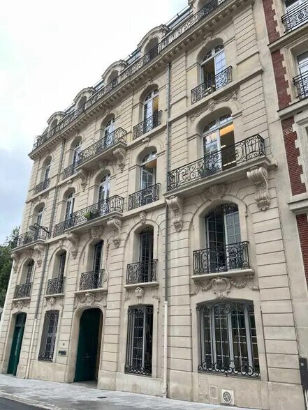 36 Rue De Naples, Paris for lease - Building Photo - Image 2 of 30