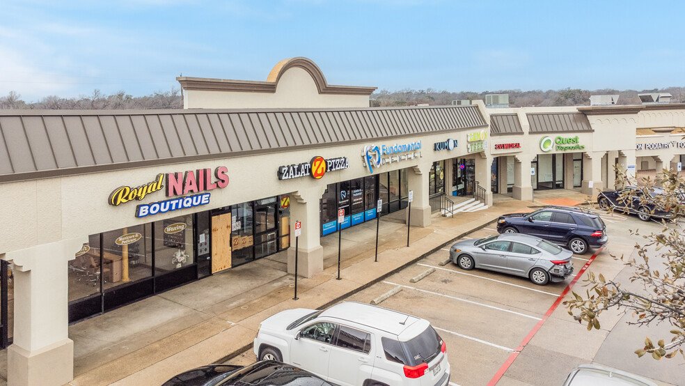 11613-11617 N Central Expy, Dallas, TX for lease - Building Photo - Image 3 of 25