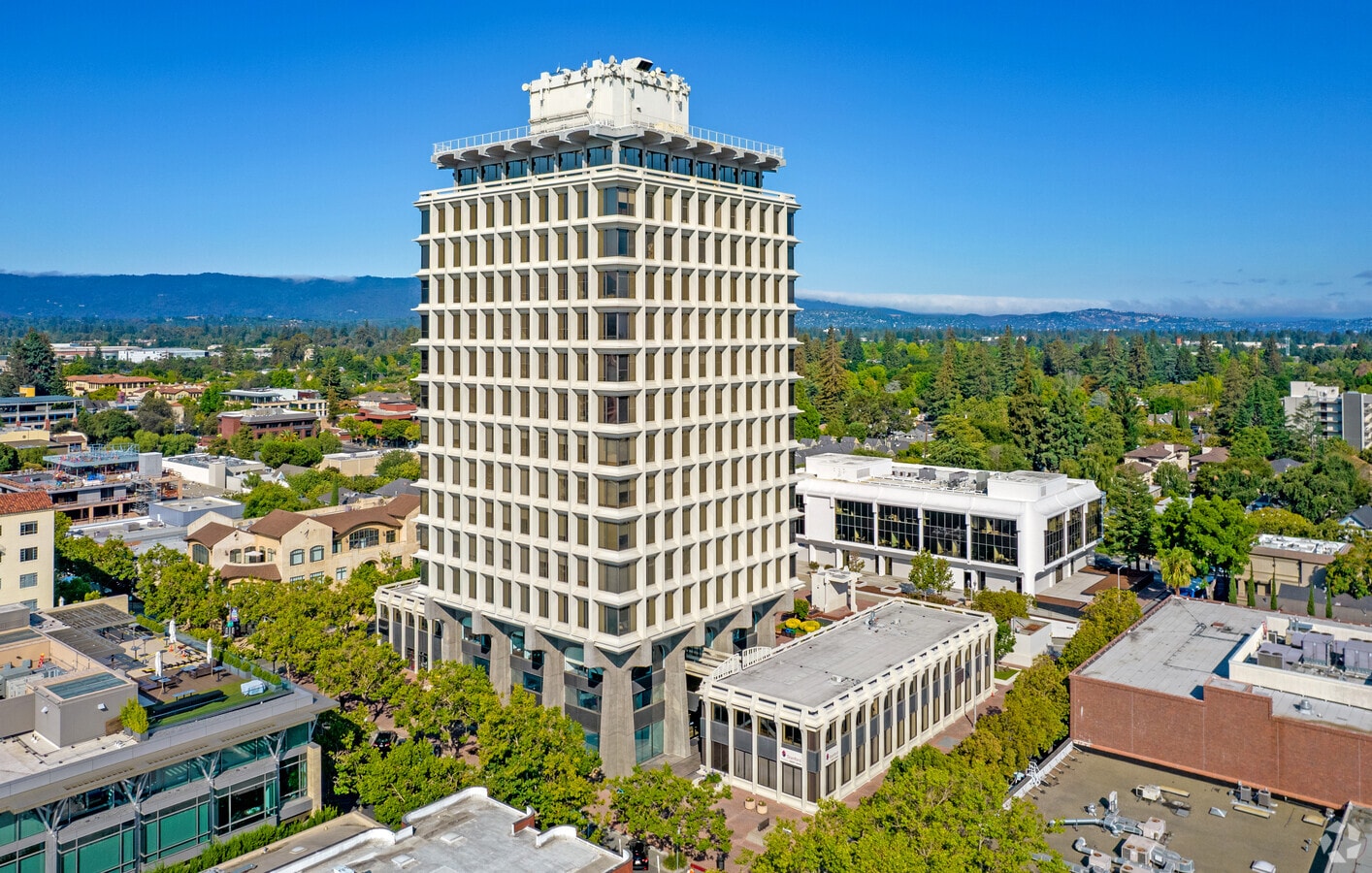 525 University Ave, Palo Alto, CA 94301