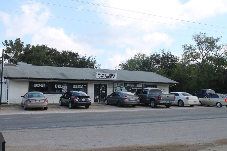 8122 FM 141, Dime Box, TX 77853