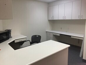 77 W Forest Ave, Flagstaff, AZ for lease Interior Photo- Image 1 of 3