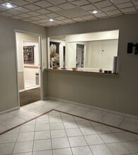 9301 Golf Rd, Des Plaines, IL for lease Interior Photo- Image 1 of 5