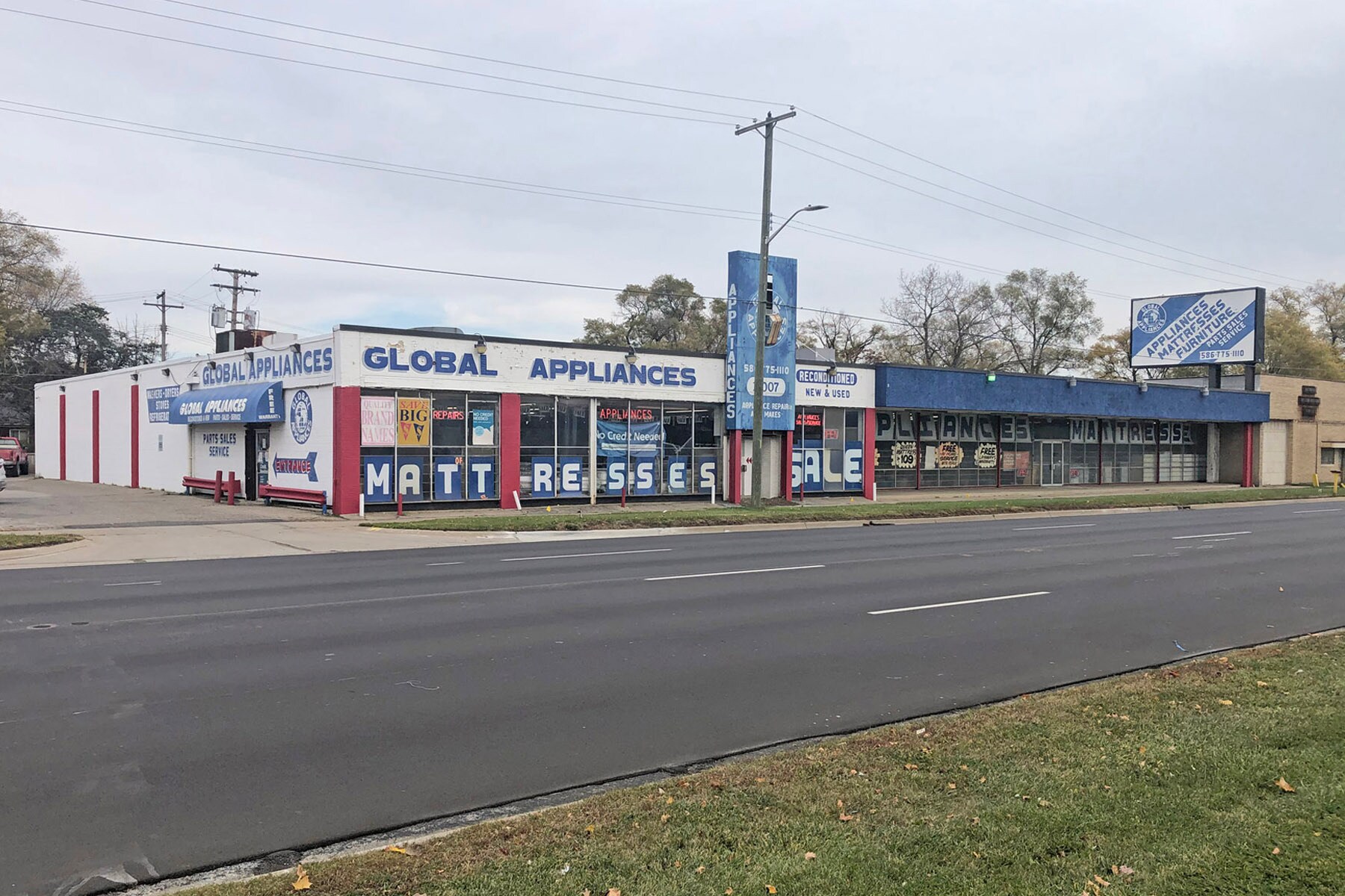 13007 E Eight Mile Rd, Warren, MI for sale Building Photo- Image 1 of 1