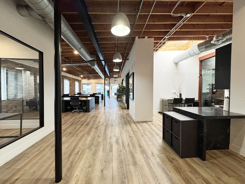 661 N Harper Ave, Los Angeles, CA for lease - Interior Photo - Image 1 of 14