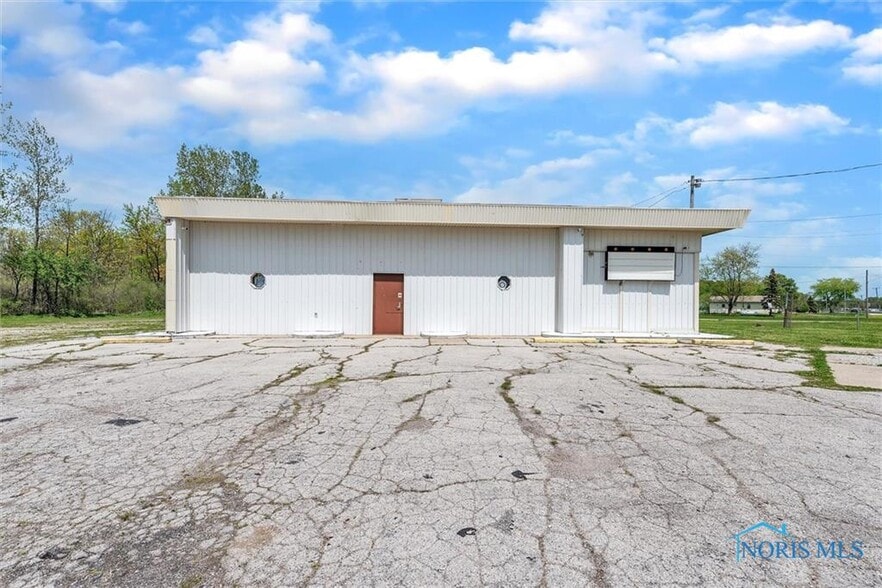 11407 Corduroy Rd, Curtice, OH for sale - Building Photo - Image 1 of 25