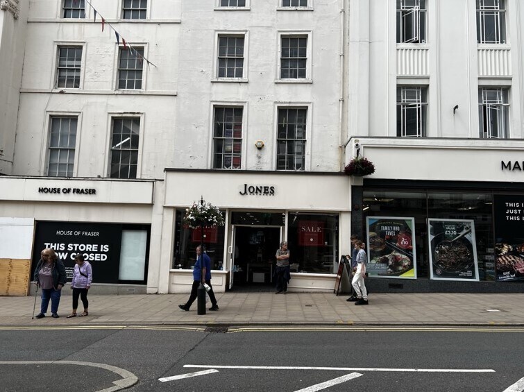 74 The Parade, Leamington Spa for sale Primary Photo- Image 1 of 1