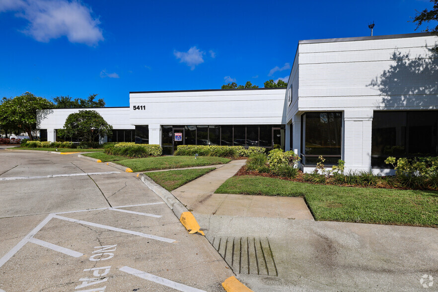 5411 Beaumont Center Blvd, Tampa, FL for lease - Building Photo - Image 1 of 1