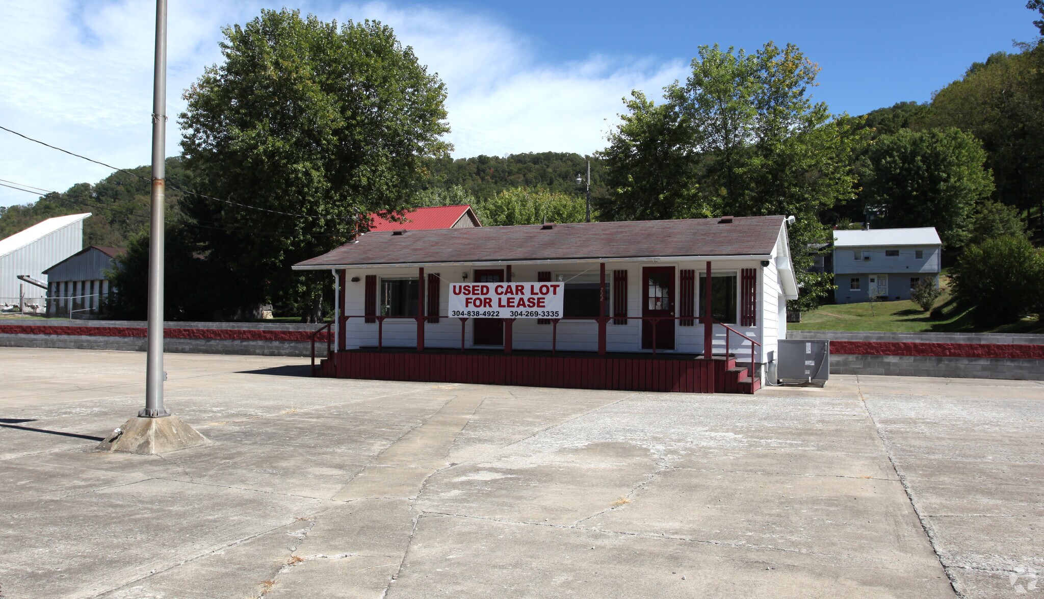 722 N Main St, Weston, WV for sale Primary Photo- Image 1 of 1