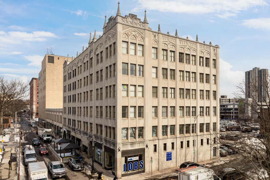 289-309 Bridge St, Springfield, MA for sale - Building Photo - Image 1 of 19