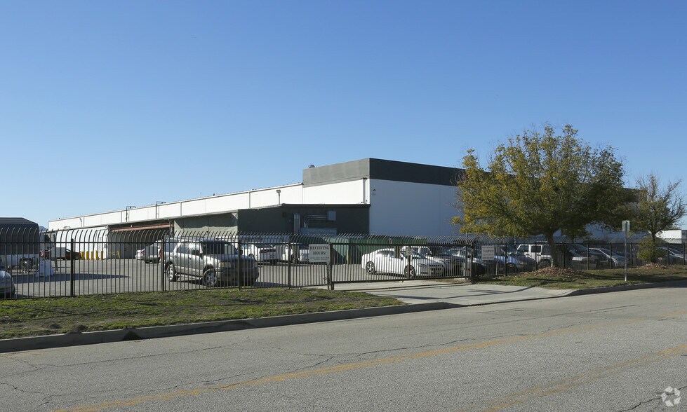 1055 Cooley Ave, San Bernardino, CA 92408