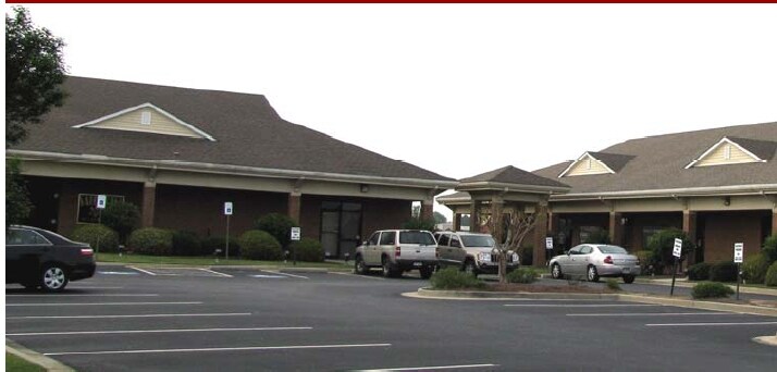 107-109 Osigian Blvd, Warner Robins, GA for sale Primary Photo- Image 1 of 1