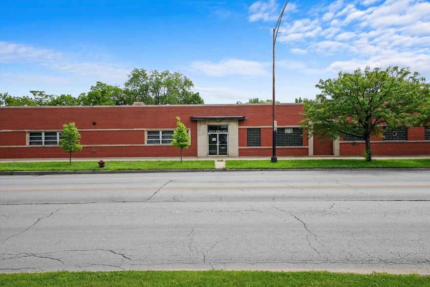 4025-4039 S Western Blvd, Chicago, IL for lease - Building Photo - Image 1 of 20