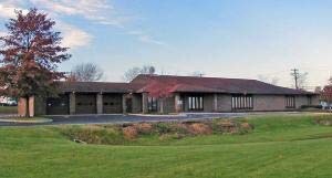 108 W Airport Rd, Lititz, PA for sale - Primary Photo - Image 1 of 1