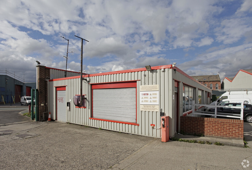 1-4 Leathley Rd, Leeds for lease - Building Photo - Image 3 of 3