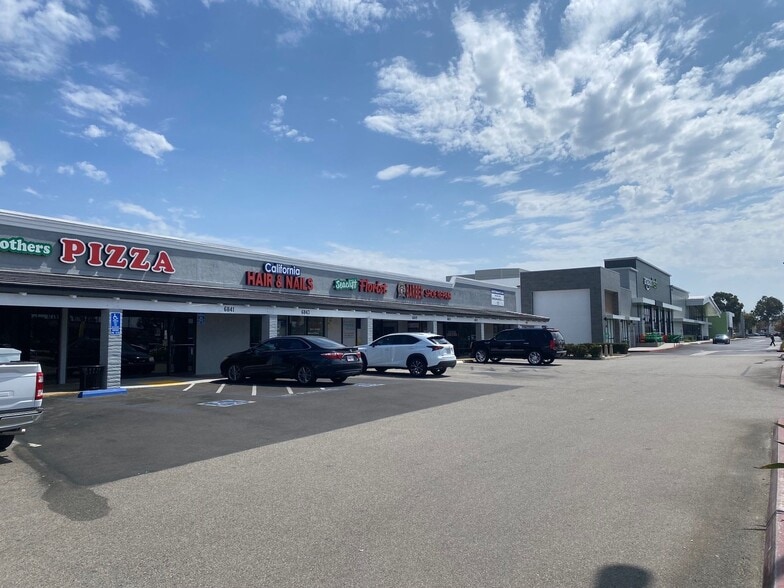 6811-6849 Warner Ave, Huntington Beach, CA for lease - Building Photo - Image 3 of 6