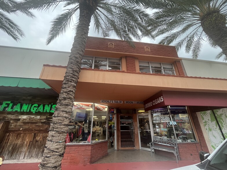 9520 Harding Ave, Miami Beach, FL for lease - Building Photo - Image 1 of 3