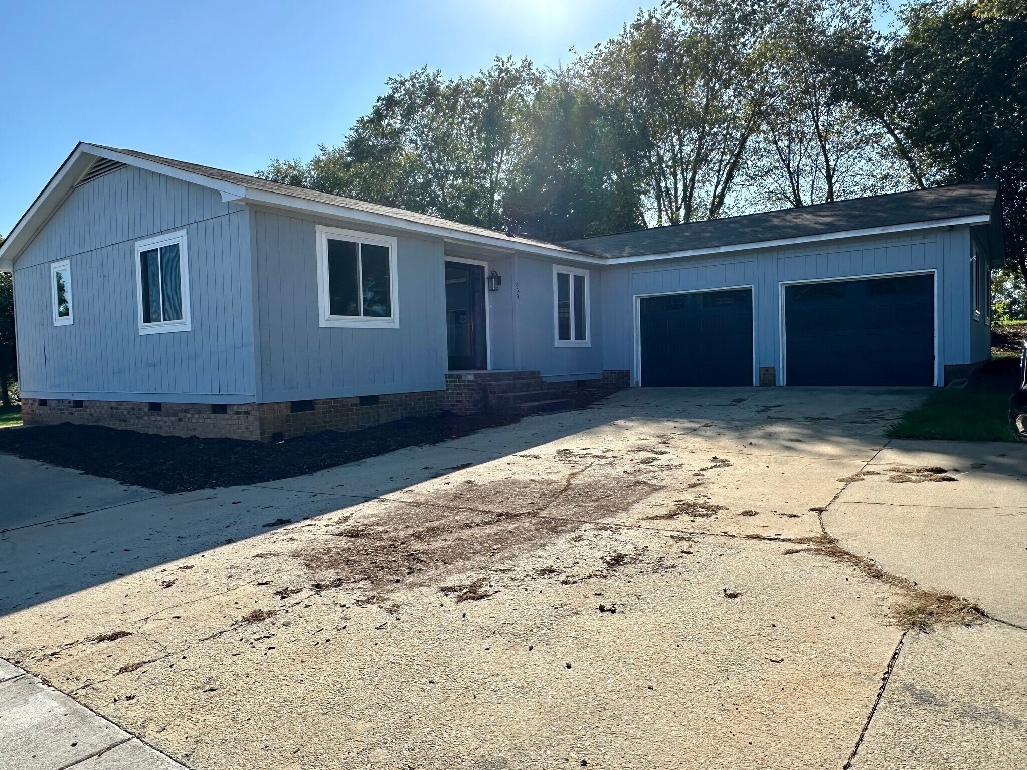 609 Gallimore Dairy Rd, High Point, NC for sale Building Photo- Image 1 of 1