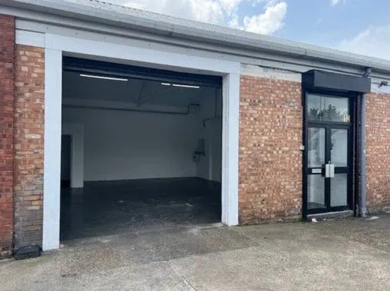 12 Osram Rd, Wembley for lease - Interior Photo - Image 2 of 3