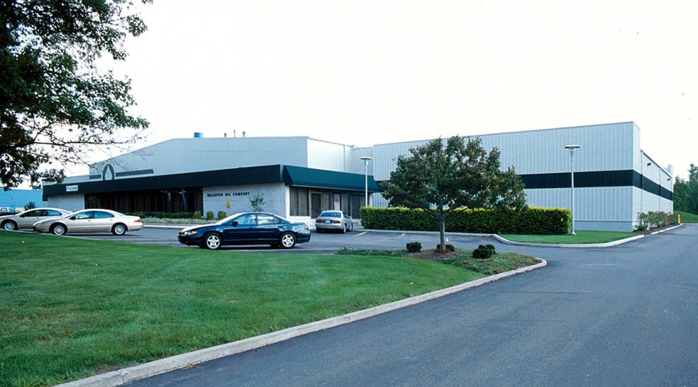 21845 Drake Rd, Strongsville, OH for sale - Building Photo - Image 2 of 4