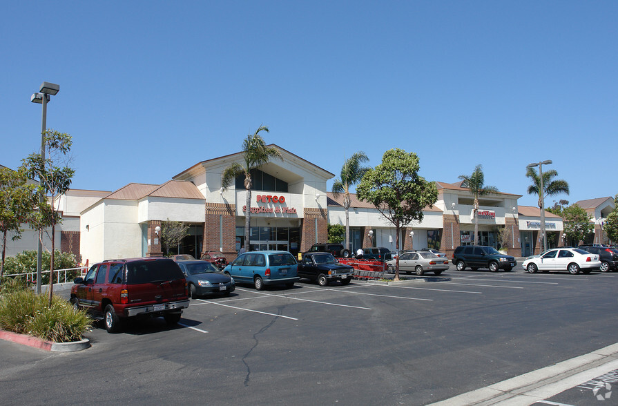 4687-4731 Telephone Rd, Ventura, CA 93003 - Poinsettia Plaza | LoopNet.com