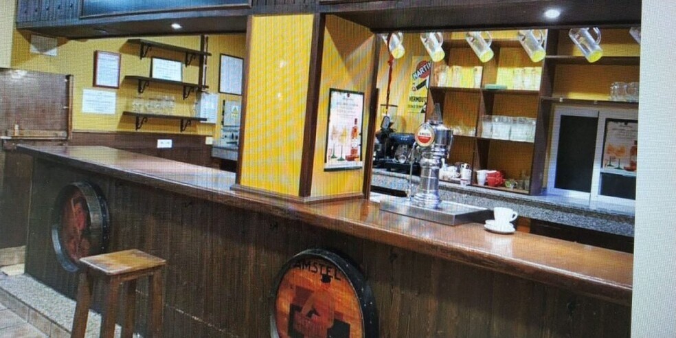 Retail in Cáceres, Cáceres for sale - Building Photo - Image 2 of 19