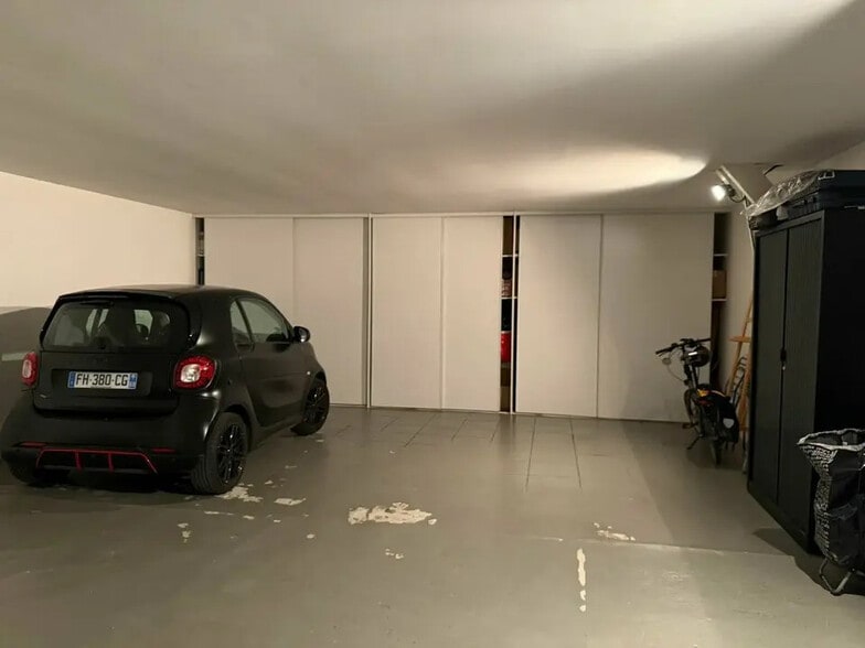 Office in Lyon for sale - Building Photo - Image 3 of 7