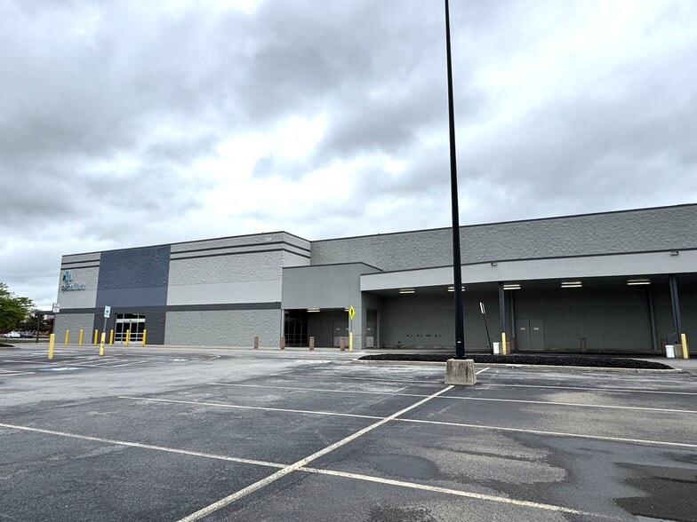 3780 W Ridge Rd, Rochester, NY for lease - Building Photo - Image 3 of 15